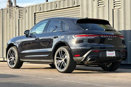 2026 Porsche Macan Macan