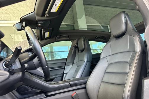 2022 Porsche Taycan RWD