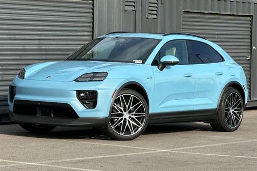 2026 Porsche Macan 4