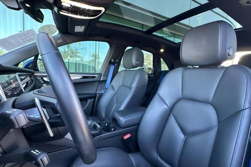 2023 Porsche Macan 