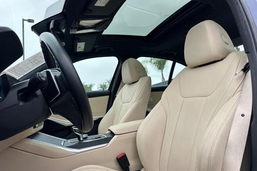 2021 BMW 330 xDrive
