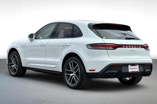 2025 Porsche Macan T