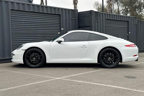 2015 Porsche 911 Carrera