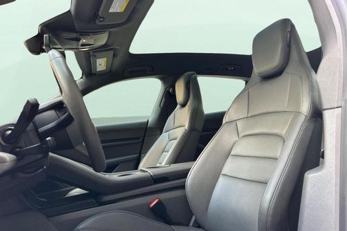 2023 Porsche Taycan 4