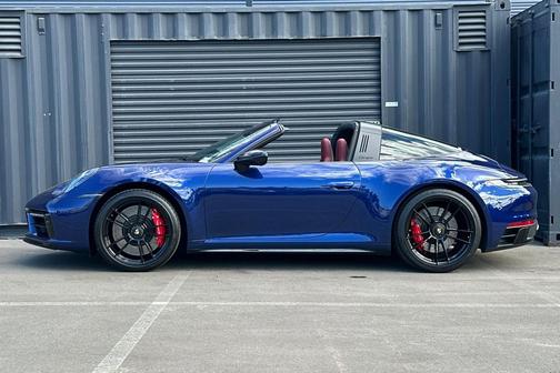2022 Porsche 911 Targa 4 GTS