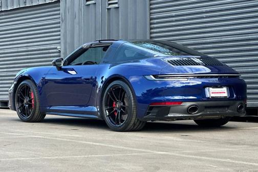 2022 Porsche 911 Targa 4 GTS