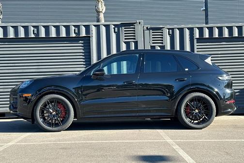 2026 Porsche Cayenne GTS