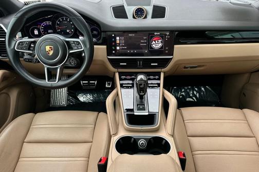 2022 Porsche Cayenne Platinum Edition