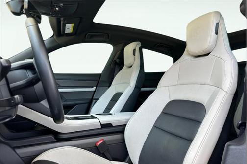 2023 Porsche Taycan