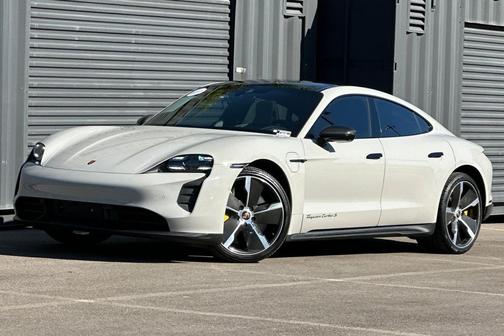 2022 Porsche Taycan Turbo S