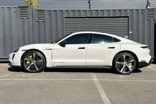 2022 Porsche Taycan Turbo S
