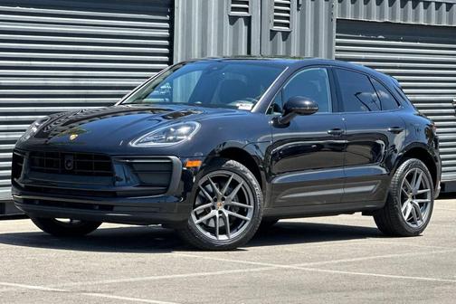 Jet Black Metallic 2023 Porsche Macan Macan