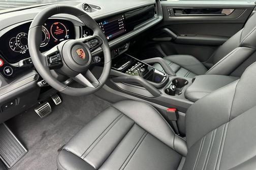 2026 Porsche Cayenne GTS