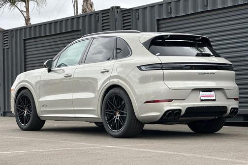 2026 Porsche Cayenne GTS