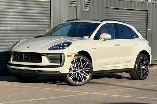 2025 Porsche Macan T