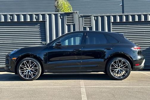 2023 Porsche Macan 