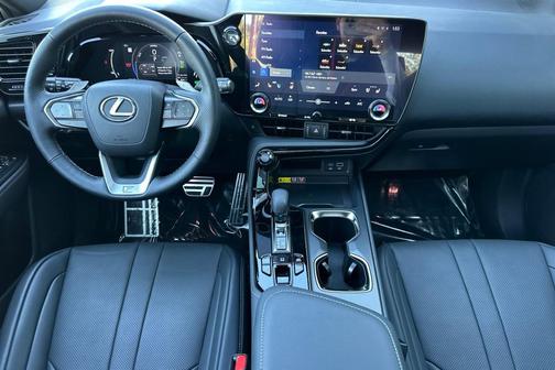 2024 Lexus NX 450h+ F SPORT Handling