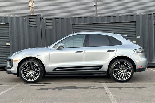 2025 Porsche Macan 