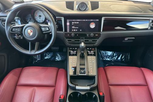 2023 Porsche Macan S