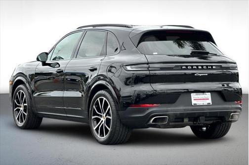 2024 Porsche Cayenne Base (Tiptronic)