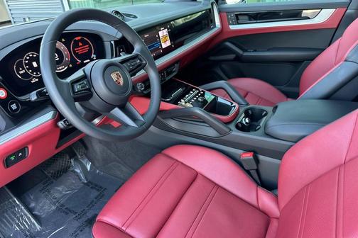 2025 Porsche Cayenne Cayenne