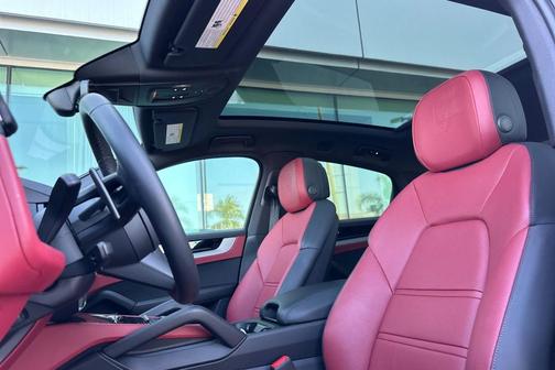 2025 Porsche Cayenne Cayenne