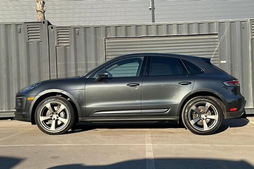 2025 Porsche Macan 