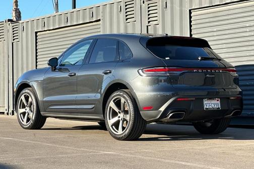 2025 Porsche Macan 