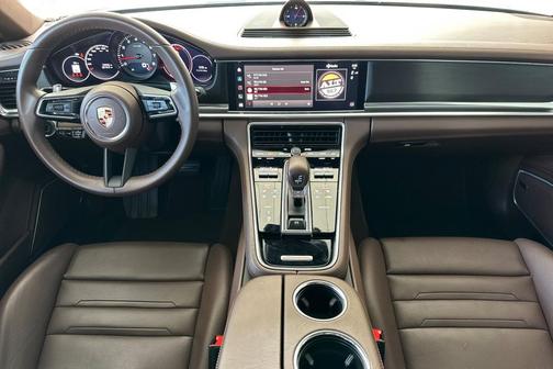 2023 Porsche Panamera Platinum Edition