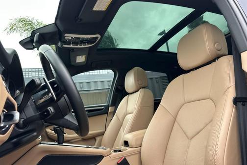 2023 Porsche Macan 