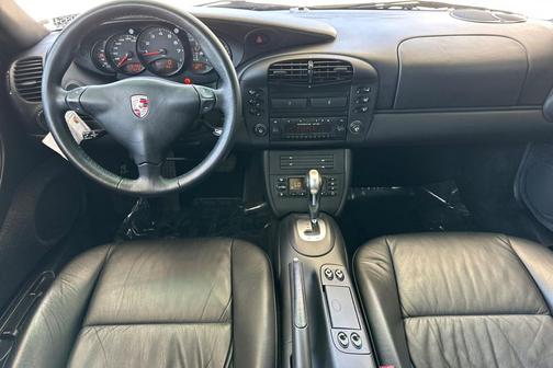 2001 Porsche 911 Carrera