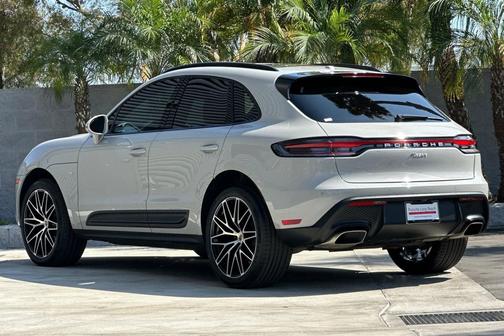 2023 Porsche Macan 