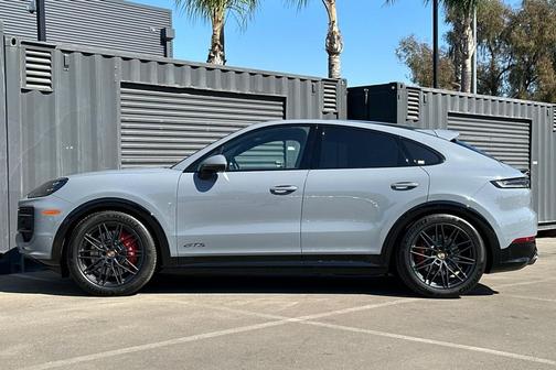 2026 Porsche Cayenne GTS