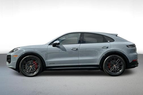 2026 Porsche Cayenne GTS
