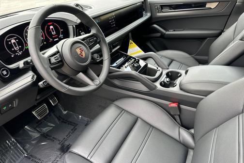 2026 Porsche Cayenne GTS