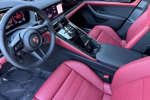 2026 Porsche Panamera 