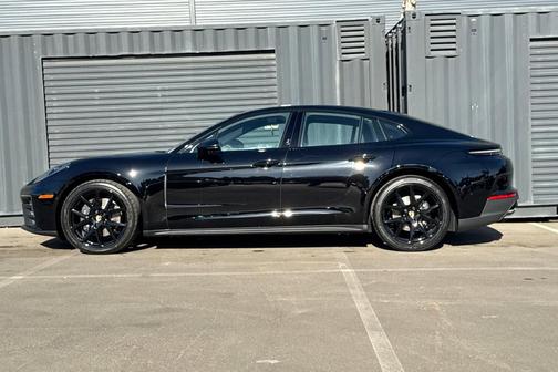 2026 Porsche Panamera 