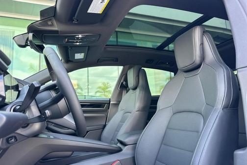 2026 Porsche Macan Electric