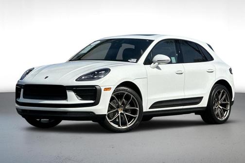 2022 Porsche Macan Base (PDK)