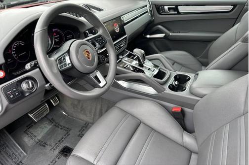 2022 Porsche Cayenne Turbo