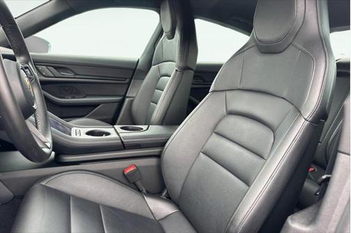 2022 Porsche Taycan