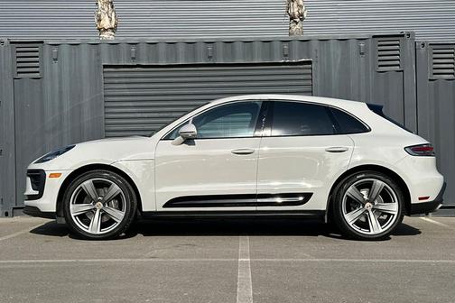 2023 Porsche Macan T