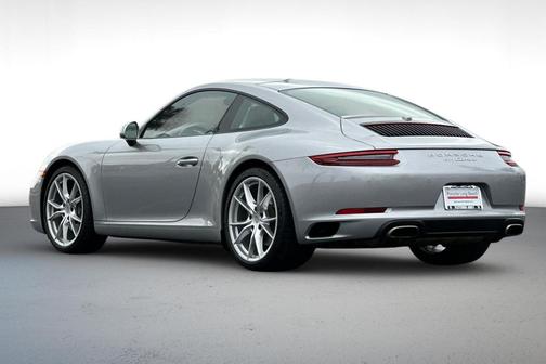 2018 Porsche 911 Carrera
