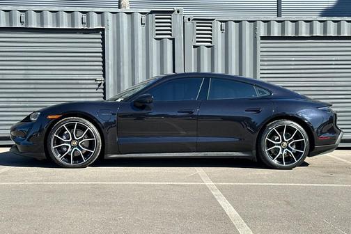 2024 Porsche Taycan 