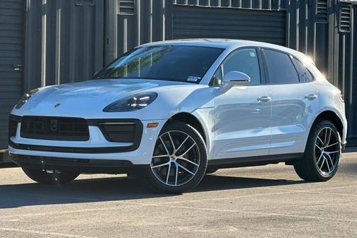 2025 Porsche Macan 