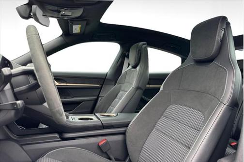 2025 Porsche Taycan 4S
