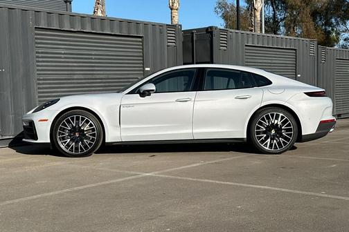 2026 Porsche Panamera 4 E-Hybrid