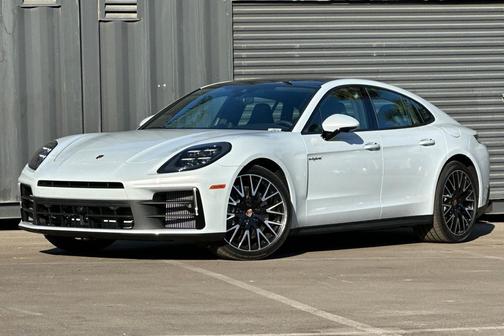 2026 Porsche Panamera 4 E-Hybrid