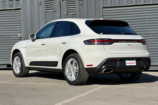 2024 Porsche Macan 
