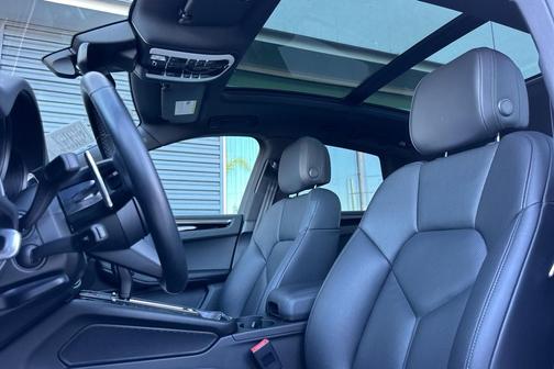 2024 Porsche Macan 